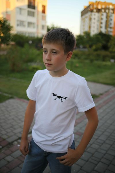 Дитяча футболка з вишивкою "Дрон" - 110, білий 5381 фото
